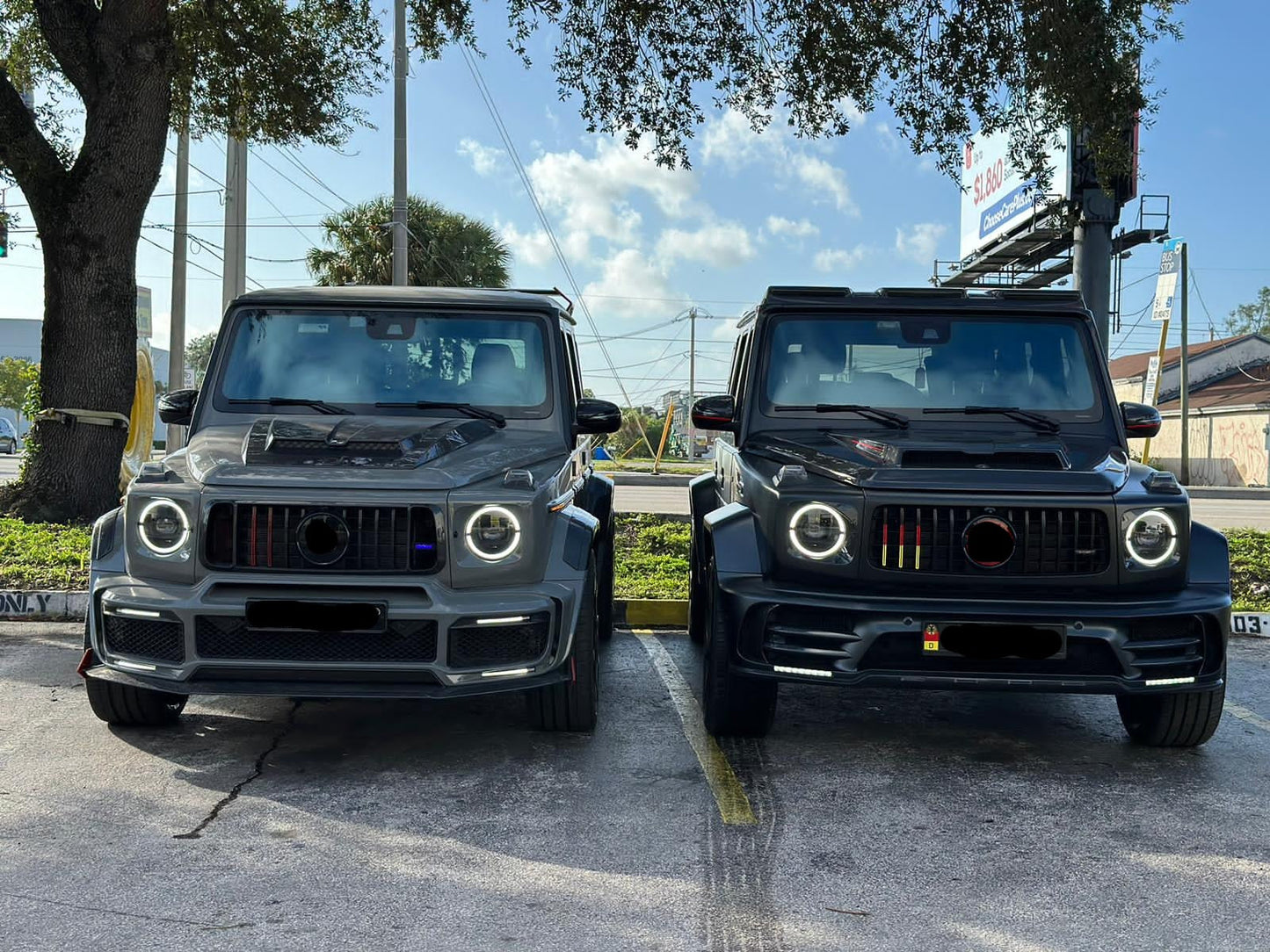 We produced premium quality forged wheels rims for MERCEDES BENZ G CLASS G63 G500 W463A W464 2020+ Our wheels sizes: Front 24 x 10 ET 30 Rear 24 x 12 ET 20 Finishing: Glossy Black with red lip carbon ring Forged wheels can be produced in any wheel specs by your inquiries and we can provide our specs