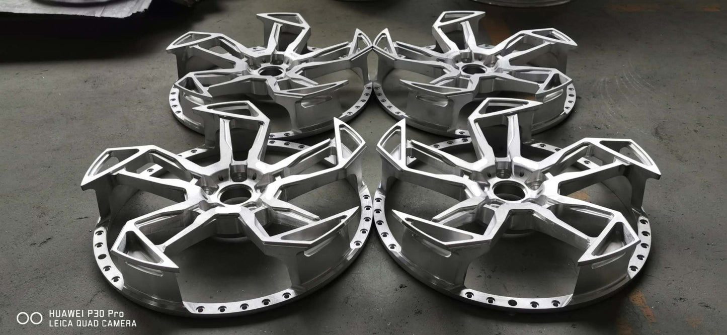 ADV1 CS5.3 We produced premium quality forged wheels rims for MERCEDES BENZ G CLASS G63 G500 Our wheels sizes: Front 24 x 10 ET 20 Rear 24 x 10 ET 20 Finishing: Satin Gun Metal Forged wheels can be produced in any wheel specs by your inquiries and we can provide our specs