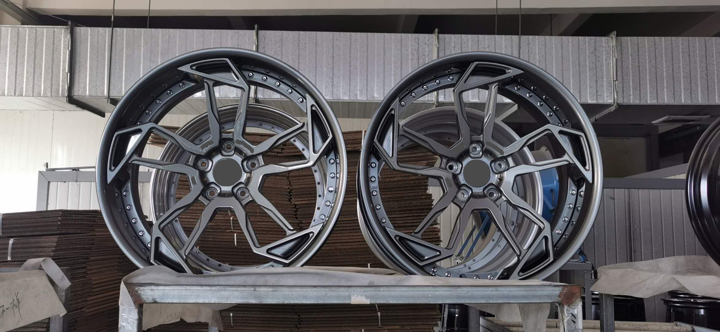 ADV1 CS5.3 We produced premium quality forged wheels rims for MERCEDES BENZ G CLASS G63 G500 Our wheels sizes: Front 24 x 10 ET 20 Rear 24 x 10 ET 20 Finishing: Satin Gun Metal Forged wheels can be produced in any wheel specs by your inquiries and we can provide our specs