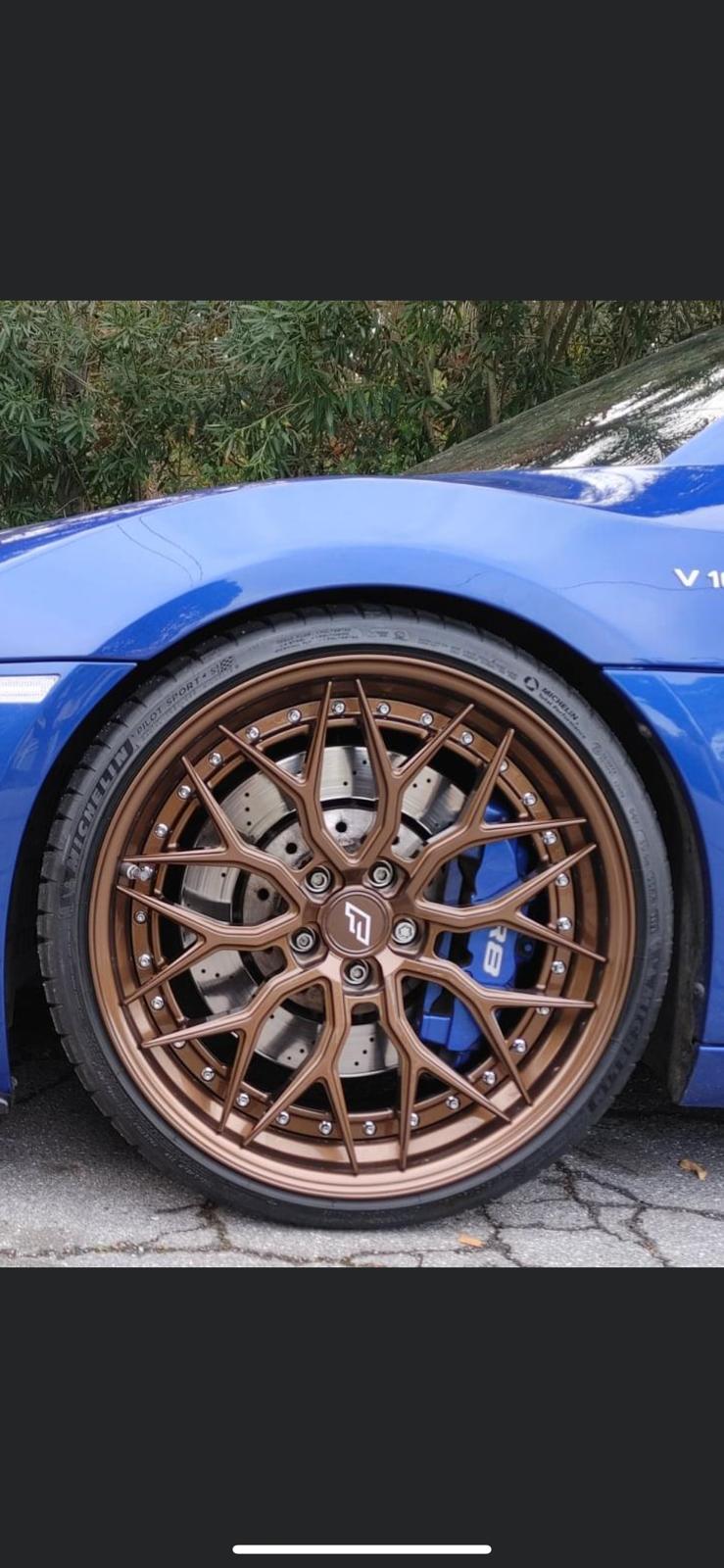 We produced premium quality forged wheels rims for AUDI R8 TYP 42 Our wheels sizes: Front 20 x 8.5 ET 42 Rear 20 x 11 ET 40 Finishing: Bronze Forged wheels can be produced in any wheel specs by your inquiries and we can provide our specs