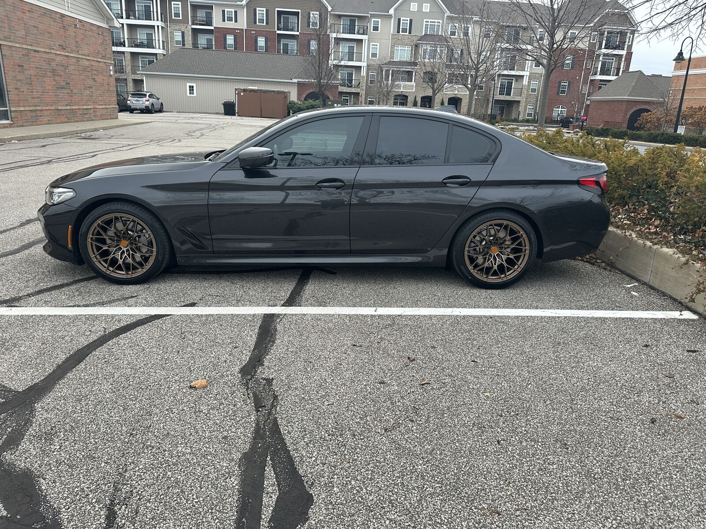1000M FROZEN BRONZE OEM BMW We produced premium quality forged wheels rims for BMW M3 G80 Our wheels sizes: Front 19 x 9.5 ET 20 Rear 20 x 10.5 ET 20 Finishing: Frozen Bronze Forged wheels can be produced in any wheel specs by your inquiries and we can provide our specs