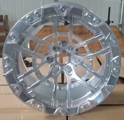 We manufacture premium quality forged wheels rims for FORD RAPTOR SHELBY 2022 in any design, size, color. Wheels size: 20 x 8.5 ET 44 PCD: 6x135 CB: 87.1