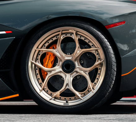 3-częściowe kute felgi na rynku wtórnym do LAMBORGHINI AVENTADOR SVJ