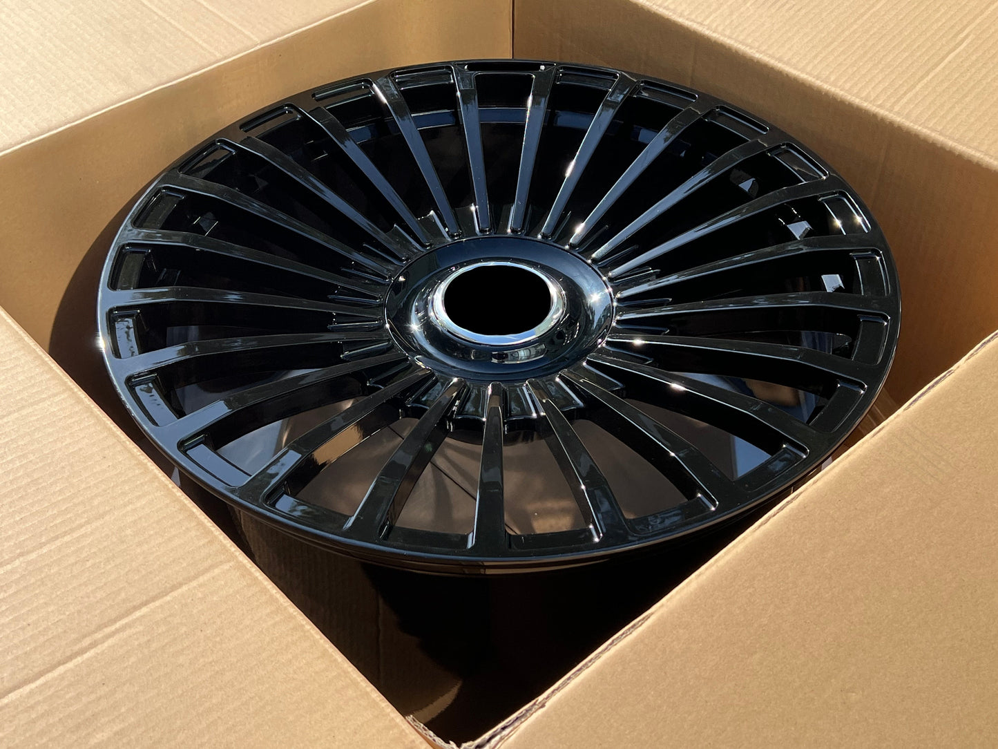 MANSORY We manufacture premium quality forged wheels rims for BENTLEY BENTAYGA in any design, size, color. Wheels size: 23 x 10 ET 28 PCD: 5 X 130 CB: 71.5 Forged wheels can be produced in any wheel specs by your inquiries and we can provide our specs