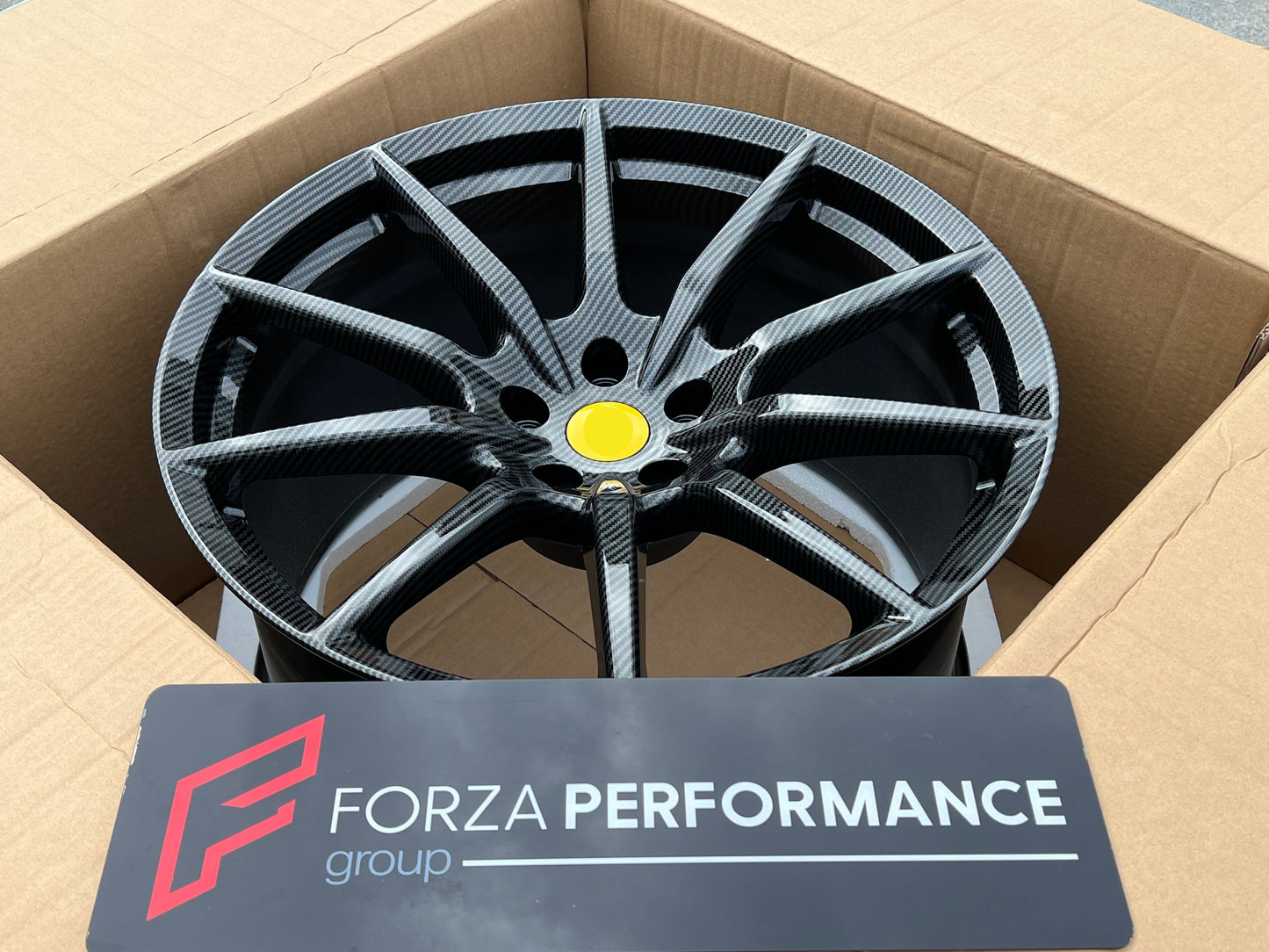 OEM We manufacture premium quality forged wheels rims for FERARRI 488 PISTA in any design, size, color. Wheels size: Front 20 x 9 ET 44 Rear 20 x 11 ET 38 PCD: 5 X 114.3 CB: 67.1 CARBON PRINT Forged wheels can be produced in any wheel specs by your inquiries and we can provide our specs