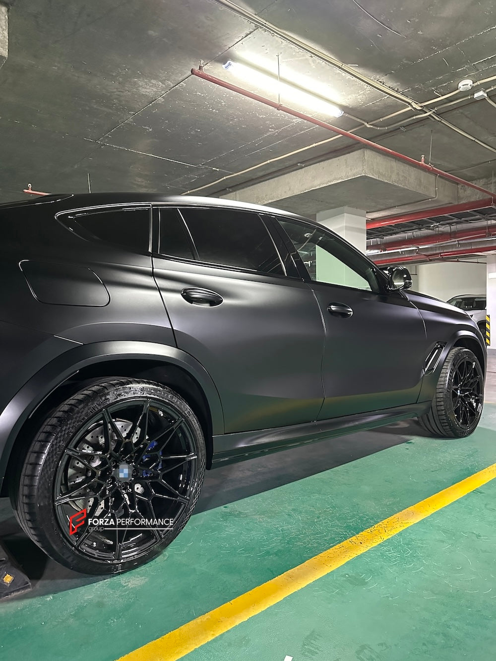 We produced premium quality forged wheels rims for  BMW X6M  Wheels size:  Front 21 х 10.5 ET 31  Rear 22 x 11.5 ET 43